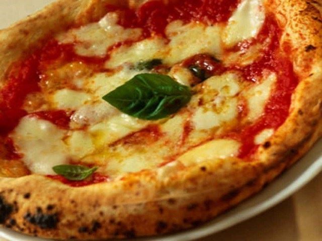 img1024-700 dettaglio2 pizza